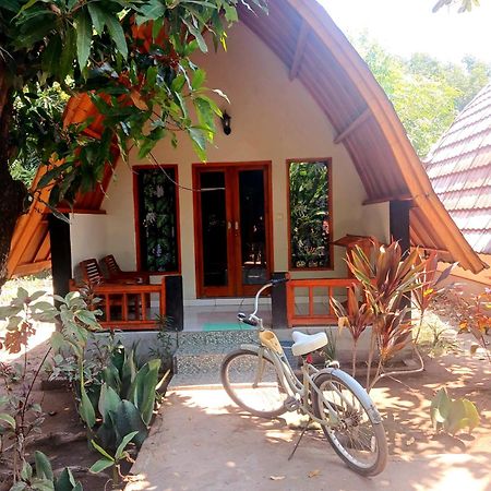 Florine'S Garden Hotel Gili Air Bagian luar foto