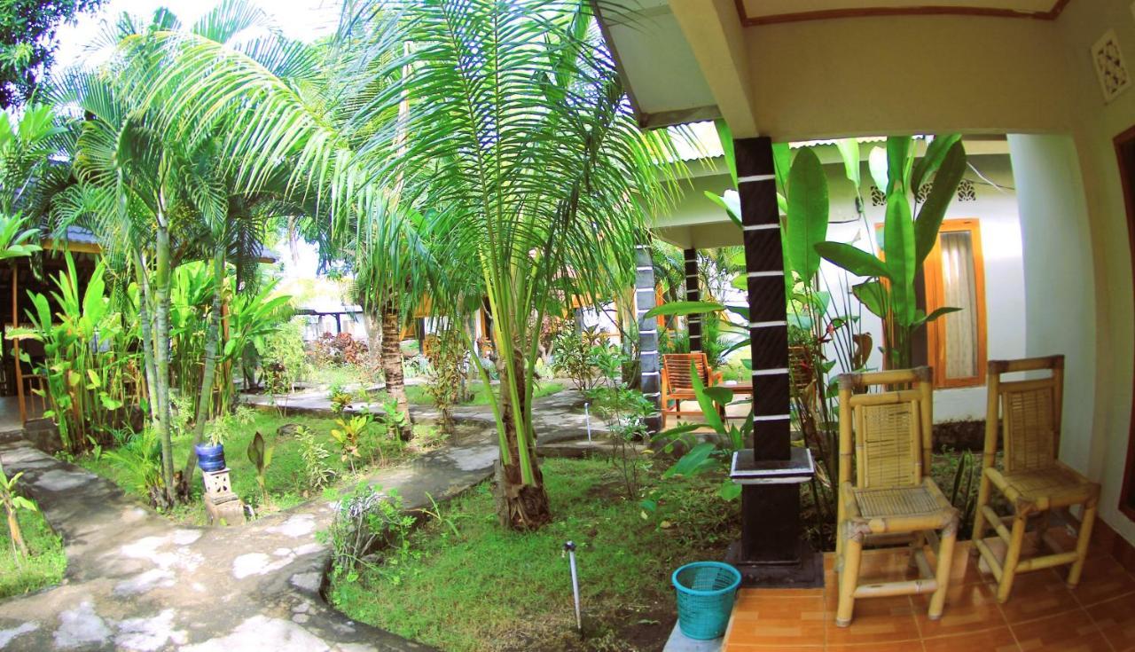 Florine'S Garden Hotel Gili Air Bagian luar foto