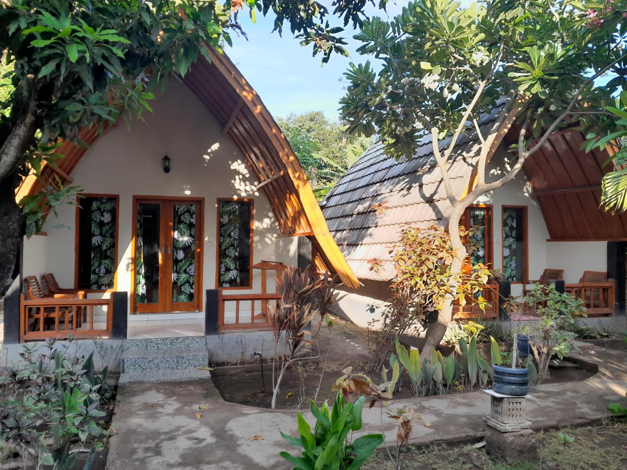 Florine'S Garden Hotel Gili Air Bagian luar foto