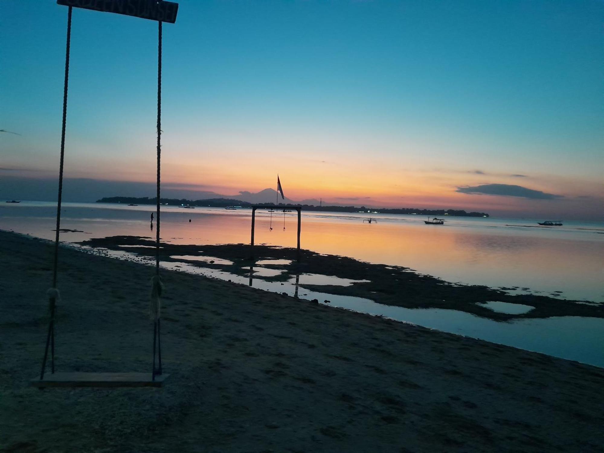 Florine'S Garden Hotel Gili Air Bagian luar foto