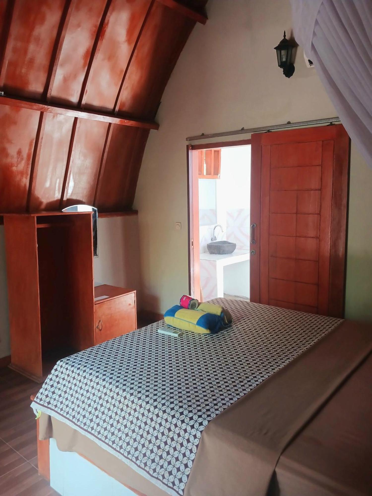 Florine'S Garden Hotel Gili Air Bagian luar foto