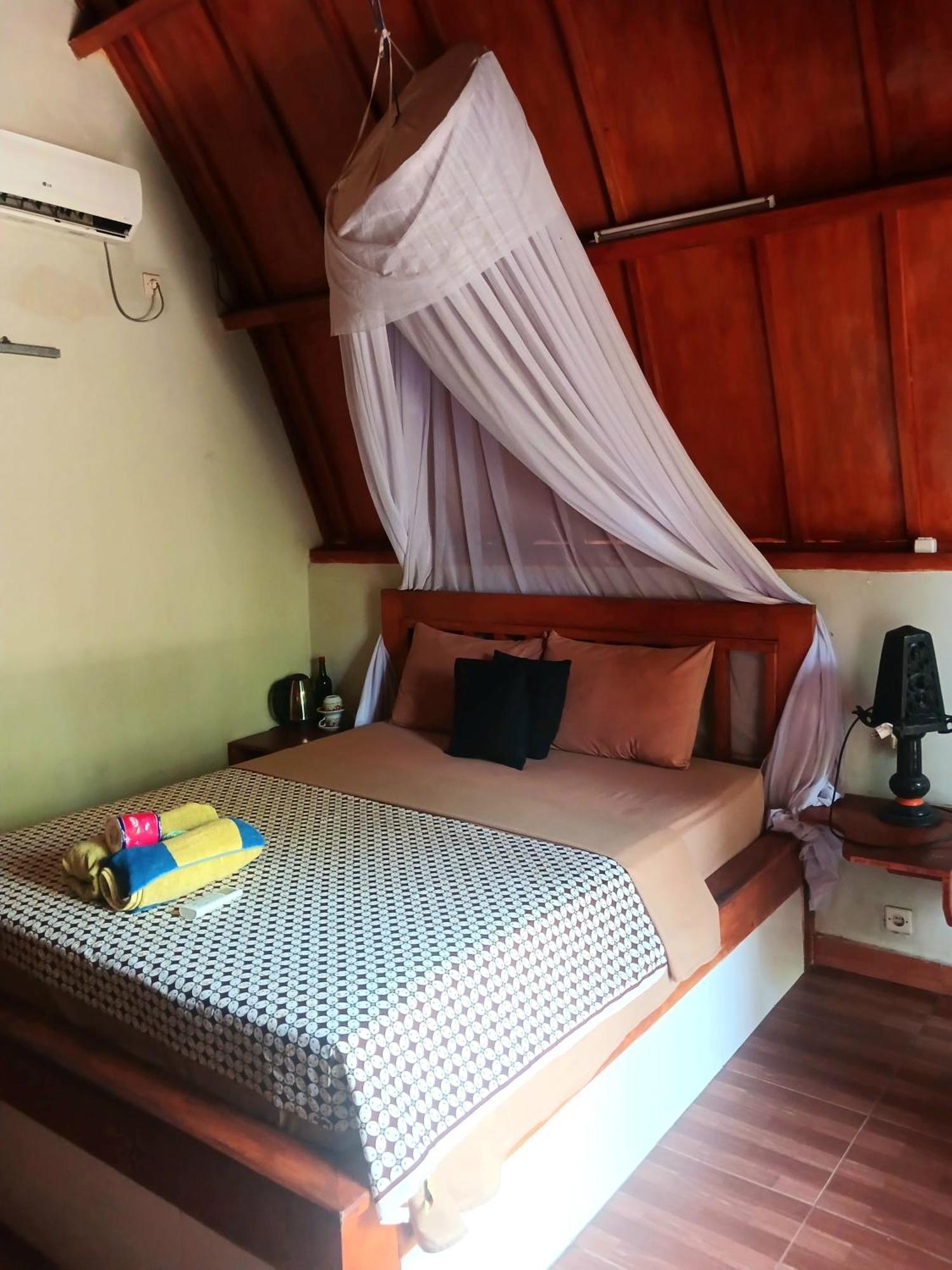 Florine'S Garden Hotel Gili Air Bagian luar foto